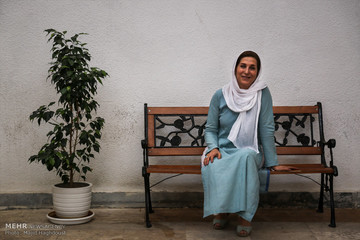 عکس | فاطمه معتمدآریا در مراسم تولد یک شهید
