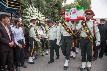 تشییع پیکر شهید کورش حاجی‌ مرادی در کرمانشاه