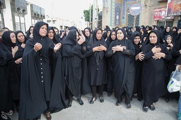 تشییع پیکر شهید کورش حاجی‌ مرادی در کرمانشاه