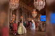 فیلم | ضیافت لباس‌های اشرافی در کاخ ورسای برای علاقه‌مندان زندگی سلطنتی