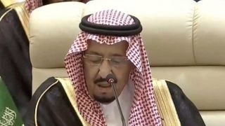 شاهد: الملك السعودي يحرض القمة الاسلامية ضد ايران