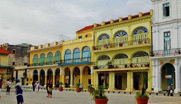 تصاویر | کوچه و پس‌کوچه‌های کشوری که سیگارهایش معروف است