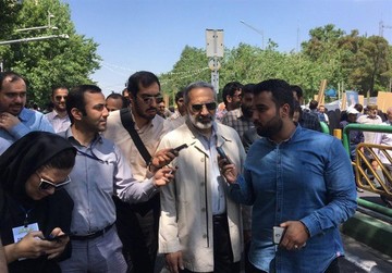حضور پررنگ مقامات بلندپایه نظامی در راهپیمایی روز قدس/ شرط سردار یزدی برای شکل‌گیری معامله قرن/ محاصره اقتصادی را شکست خواهیم داد