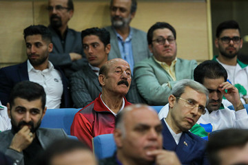 دیدار صمیمی رئیس‌جمهور با ورزشکاران و قهرمانان ملی
