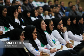 دیدار صمیمی رئیس‌جمهور با ورزشکاران و قهرمانان ملی