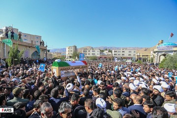 مراسم تشییع امام جمعه شهید کازرون