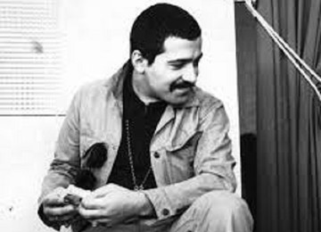 زوایای پنهانِ زندگی خصوصی فرهاد مهراد در  ۳۰۴ صفحه
