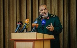 فرمانده کل سپاه: در هیچ جنگی در روی زمین شکست نخواهیم خورد/ در جنگ همه‌جانبه با دنیا به سر می‌بریم