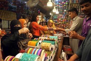 بازار عید فطر در شهر لاهور پاکستان