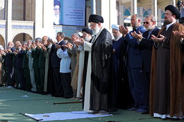 اقامه نماز عید سعید فطر در مصلای امام خمینی (ره)