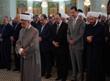 تصاویر |  بشار اسد در نماز عید فطر شرکت کرد