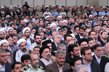 دیدار مسئولان، سفرای کشورهای اسلامی و جمعی از اقشار مختلف مردم  با رهبر معظم انقلاب اسلامی