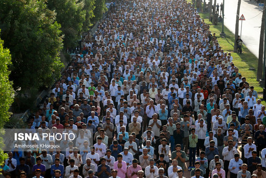 اقامه نماز عید فطر در بندرعباس