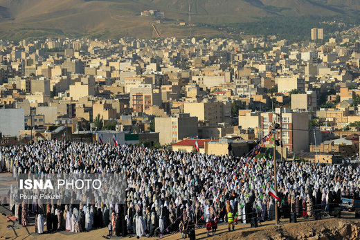 اقامه نماز عید فطر در همدان