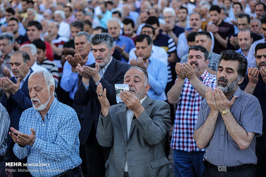 اقامه نماز عید فطر در مسجد النبی (ص) ولنجک