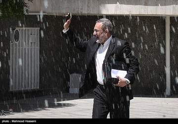 وزیرآموزش و پروش استعفا داد