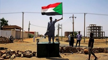 بحران سودان/ اتحادیه آفریقا عضویت سودان را تعلیق کرد