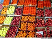 کاهش قیمت میوه در میادین میوه و تره‌بار