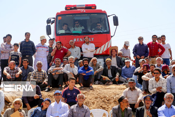 مسابقات کشتی با چوخه در بجنورد