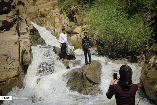 مسافران تابستانی در گنجنامه همدان