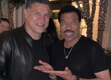 عکس | علی دایی در کنار بازیگر معروف آمریکایی