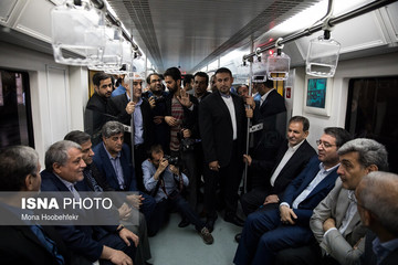 بازدید معاون اول رئیس‌جمهور از کارخانه واگن‌سازی تهران