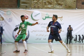 بازی دوستانه تیم منتخب کودکان کار و ستارگان هنر ایران
