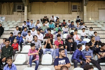 بازی دوستانه تیم منتخب کودکان کار و ستارگان هنر ایران