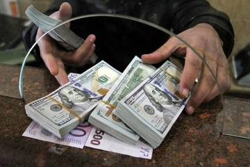 شمارش معکوس برای تصمیم مهم ارزی سران قوا