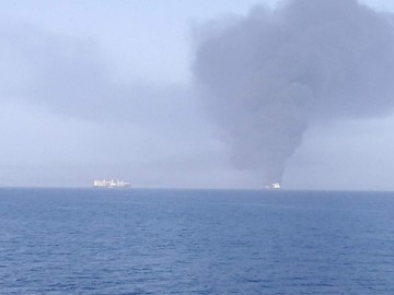 المیادین: یک نفتکش در دریای عمان غرق شد