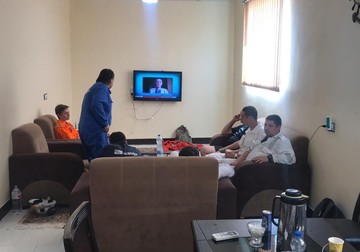 خدمه نفتکش سانحه‌دیده در دریای عمان
