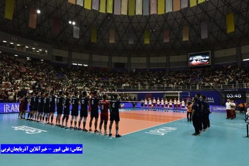 تصاویر | ایران و لهستان در سالن مملو از تماشاگر
