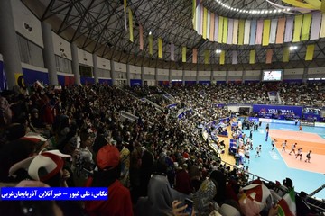تصاویر | ایران و لهستان در سالن مملو از تماشاگر