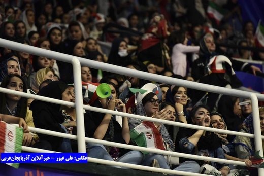 تصاویر | ایران و لهستان در سالن مملو از تماشاگر