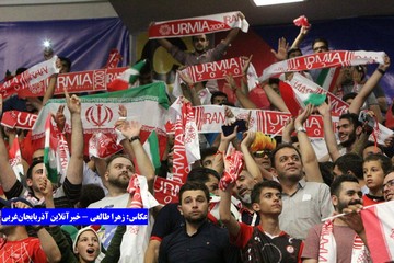 شادی هواداران بعد از برد برابر لهستان