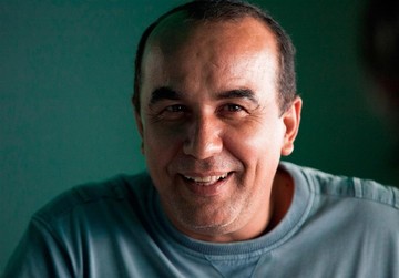 قسم‌تان می‌دهم که تشریف نحس جدال‌های سیاسی‌تان را از فرهنگ و هنر بیرون ببرید