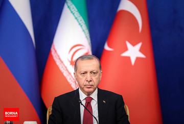 اردوغان از خجالت مکرون درآمد/ اصلاً فرانسه در قبرس چه کاره است؟