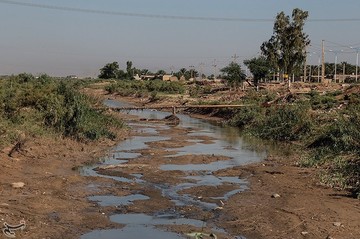کاهش شدید آب رودخانه کرخه نور در هویزه