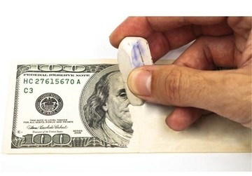 سم‌زدایی اقتصاد کشورها با حذف دلار/ یک مقام روس: استفاده از دلار پر از ریسک است 