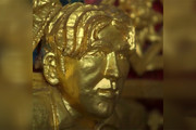 فیلم | مجسمه طلایی دیوید بکهام در معبدی در تایلند