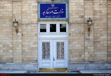 سفیر سوئیس در تهران به وزارت خارجه احضار شد/ اعتراض به ورود پهپاد آمریکایی به آسمان ایران