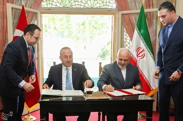 دیدار وزرای خارجه ایران و ترکیه در اصفهان