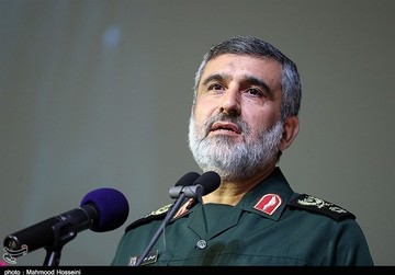 سردار حاجی زاده: برخی سرویس های اطلاعاتی گفتند قرار است به ایران حمله شود/اولین موشک به ایران اصابت کند، پایگاه های آمریکا در امارات و قطر را می زنیم