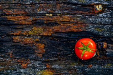 کاهش فشار خون با نوشیدن آب گوجه