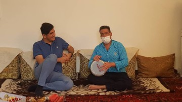 گفت‌وگو با نوید مدینه‌ای، پزشکی که برای بیمارش آواز خواند: بیمارم تنها بود، دلی برایش خواندم
