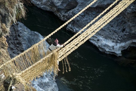 ساخت پل با علف در پرو