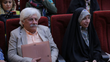 سیدمهدی شجاعی: ترجیح می‌دهم کتاب «کمی دیرتر ۲»، دیرتر بیاید