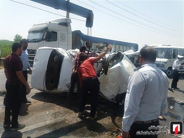 واژگونی پژو پرشیا در جاده ورامین