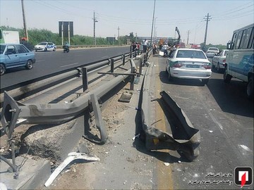 واژگونی پژو پرشیا در جاده ورامین