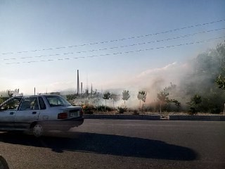 دودی که به چشم ساکنین پاسگاه نعمت‌آباد می‌رود/ تصاویر